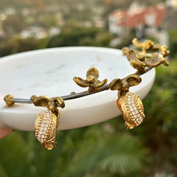 Authentic Christian Dior Rhinestone Earring metal EUC
Dior - Picture 10 of 11